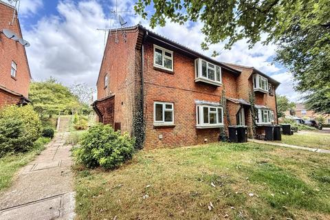 Sixpenny Handley 2 bed flat for sale