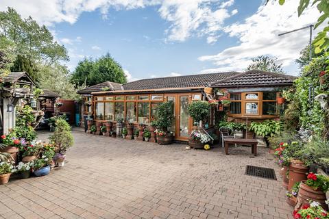 Digby Avenue, Mapperley, Nottingham 1 bed bungalow for sale