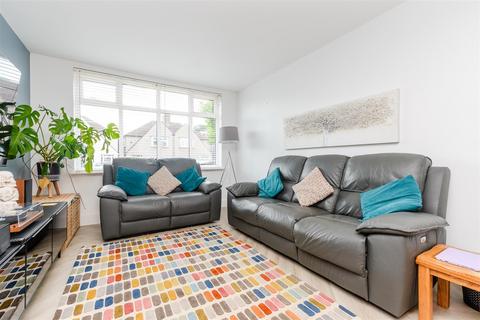Glenview, London 3 bed end of terrace house for sale
