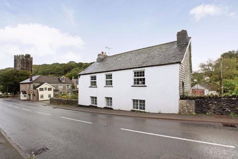 Totnes TQ9 4 bed detached house for sale