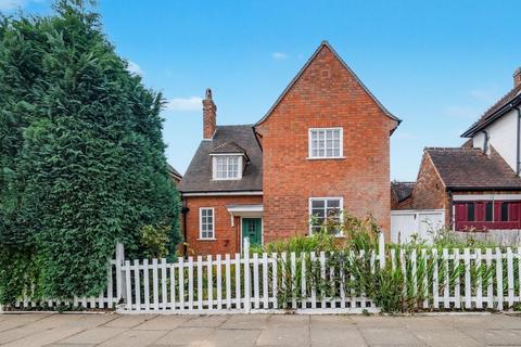 Shirley Avenue, Stoneygate, Leicester 3 bed detached house for sale