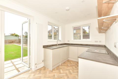 Maynard Avenue, Margate, Kent 3 bed semi