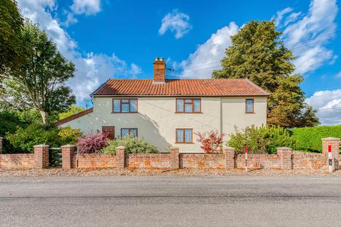 Church Road, Diss IP21 4 bed detached house for sale