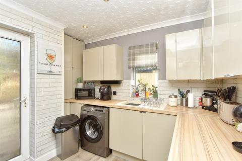 Coronation Road, Sheerness ME12 3 bed semi