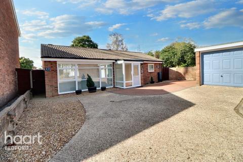 Helford Close, Bedford 2 bed bungalow for sale