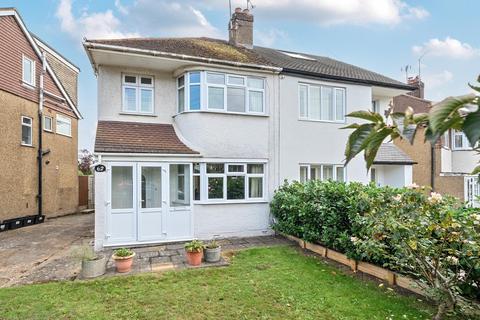 Constance Crescent, Hayes, BR2 3 bed semi