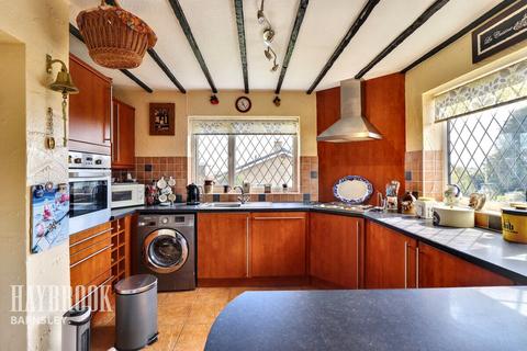 Primrose Way, Hoyland 2 bed detached bungalow for sale