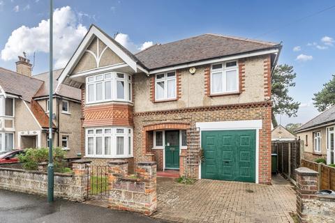 Hillsboro Road, Bognor Regis, PO21 4 bed detached house for sale