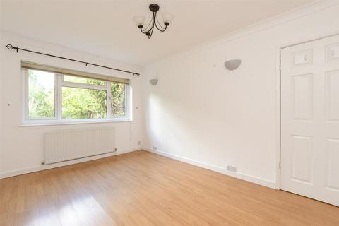 Cheyne Walk, Horley, Surrey 3 bed detached bungalow for sale
