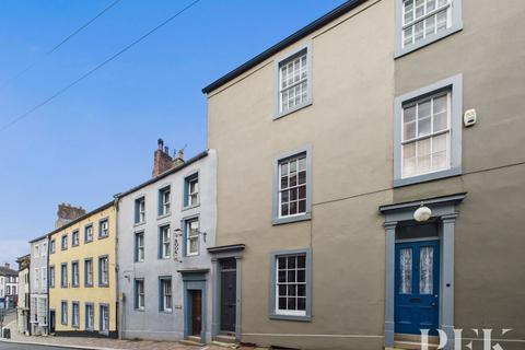 Castlegate, Cockermouth CA13 3 bed terraced house for sale