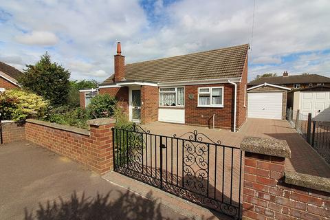 Whitecrofts, Stotfold, Hitchin, SG5 3 bed detached bungalow for sale