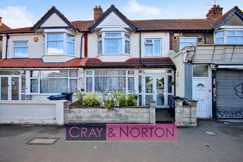 Thornton Road, London, CR7 3 bed terraced house for sale