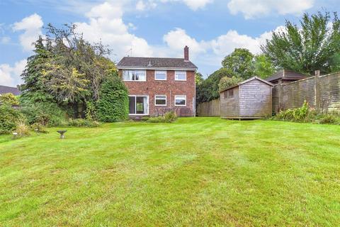 Wallace Close, Tunbridge Wells TN2 4 bed detached house for sale