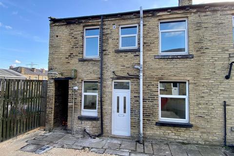 Birds Royd Lane,Brighouse 2 bed terraced house for sale
