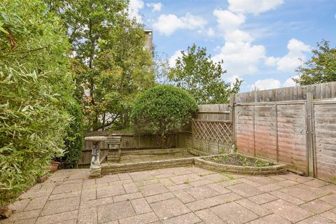Claygate Road, Dorking, Surrey 2 bed semi
