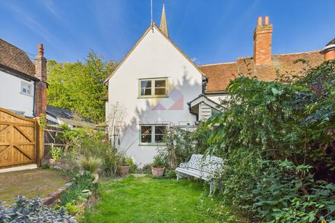 Chapel Hill, Halstead CO9 3 bed end of terrace house for sale