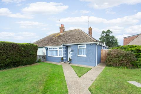 Poplar Drive, Herne Bay, Kent, CT6 3 bed bungalow for sale
