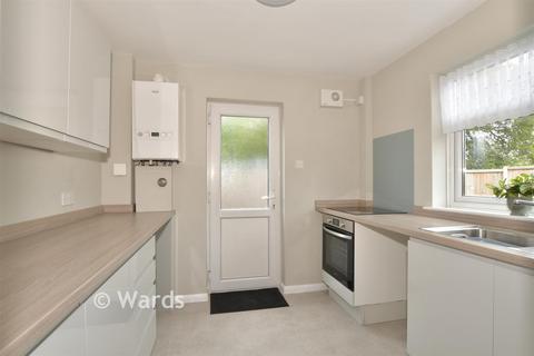 Bramley Avenue, Faversham, Kent 3 bed semi