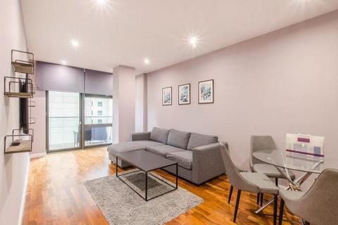 Discovery Dock Apartments West, 2... 2 bed flat for sale