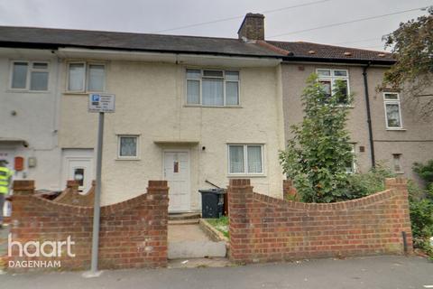 Lindisfarne Road, DAGENHAM 3 bed terraced house for sale