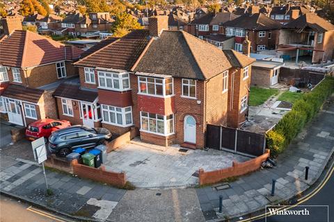 Calder Gardens, Middlesex HA8 3 bed semi
