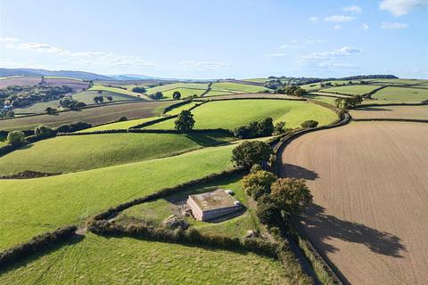 Dunsford 4 bed detached house for sale