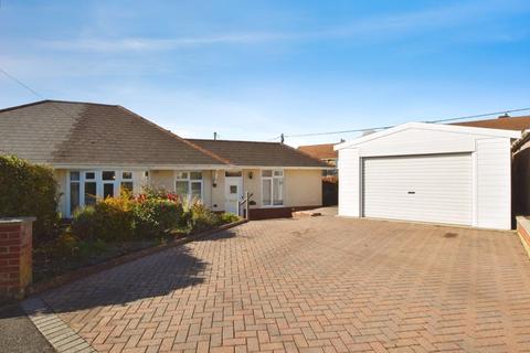 Melvin Close, Laverstock             ... 4 bed semi