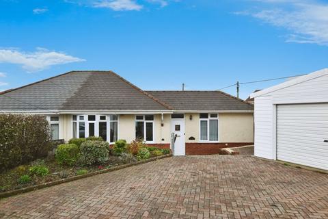 Melvin Close, Laverstock             ... 4 bed semi