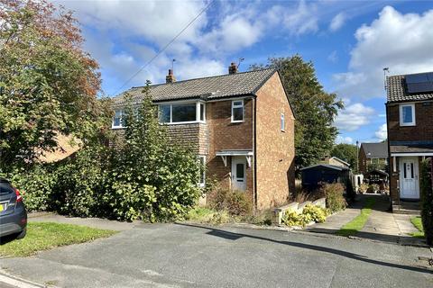 Marten Drive, Netherton... 3 bed semi