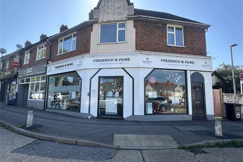 5A Chessington Parade, Leatherhead... 2 bed house for sale