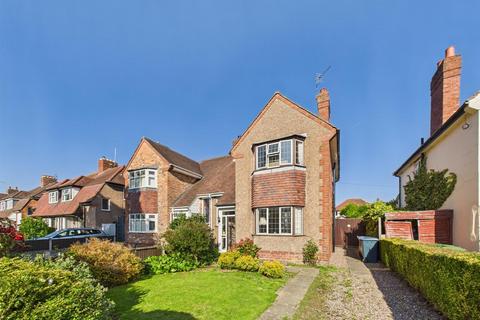 Sundorne Road, Shrewsbury 3 bed semi