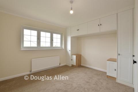 Billet Road, Romford, Essex 3 bed end of terrace house for sale