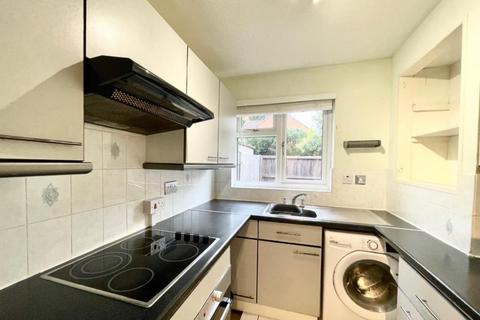 Woking,  Surrey,  GU21 1 bed end of terrace house for sale