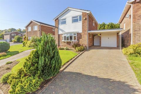 Calverley Crescent, High Wycombe HP13 3 bed detached house for sale