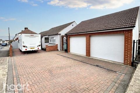 Ewart Road, Chatham 2 bed bungalow for sale
