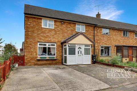 Heron Dale, Basildon, SS14 2 bed end of terrace house for sale