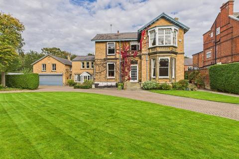 Canton Villas, Bridlington 5 bed detached house for sale