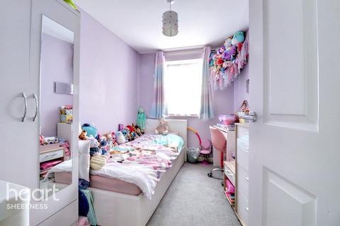 Nettle Way, Minster 2 bed apartment for sale