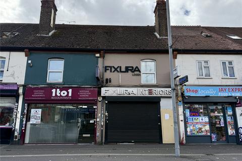 Whiteleys Parade, Uxbridge Road... 3 bed apartment for sale
