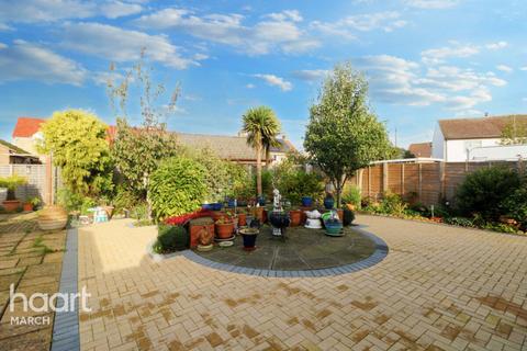 Angoods Lane, Chatteris 2 bed bungalow for sale