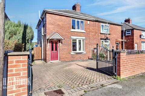 Park Avenue, Royston 3 bed semi
