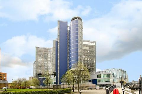 Falcon Wharf, 34 Lombard Road... 1 bed flat for sale