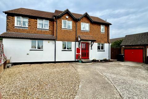 Lennox Close, Calcot, Reading, RG31 5 bed detached house for sale
