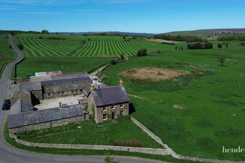 Whitby YO22 5 bed farm house for sale