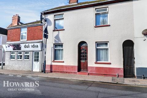 Nelson Road Central, Great Yarmouth 3 bed terraced house for sale