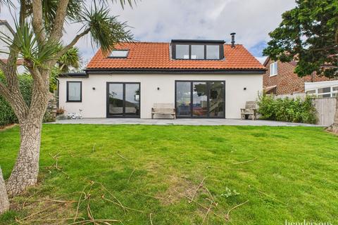 Whitby YO22 3 bed detached house for sale