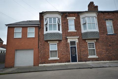 St. Michaels Avenue North, South Shields 3 bed end of terrace house for sale