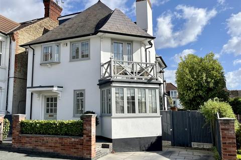 Leigh Cliff Road, Leigh