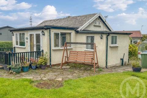 Riverside Chalet Park, Occupation... 2 bed park home for sale