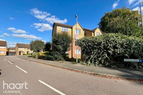 Simpson Close, Luton 1 bed apartment for sale